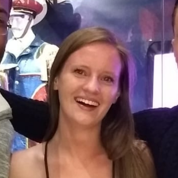 Meet your Posher, Erica - Picture 1 of 1